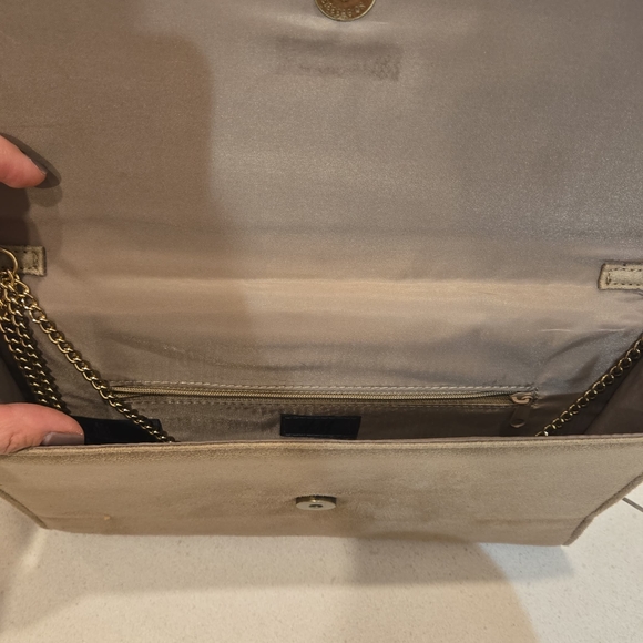 H&M Tan and Green Clutch - Picture 2 of 4